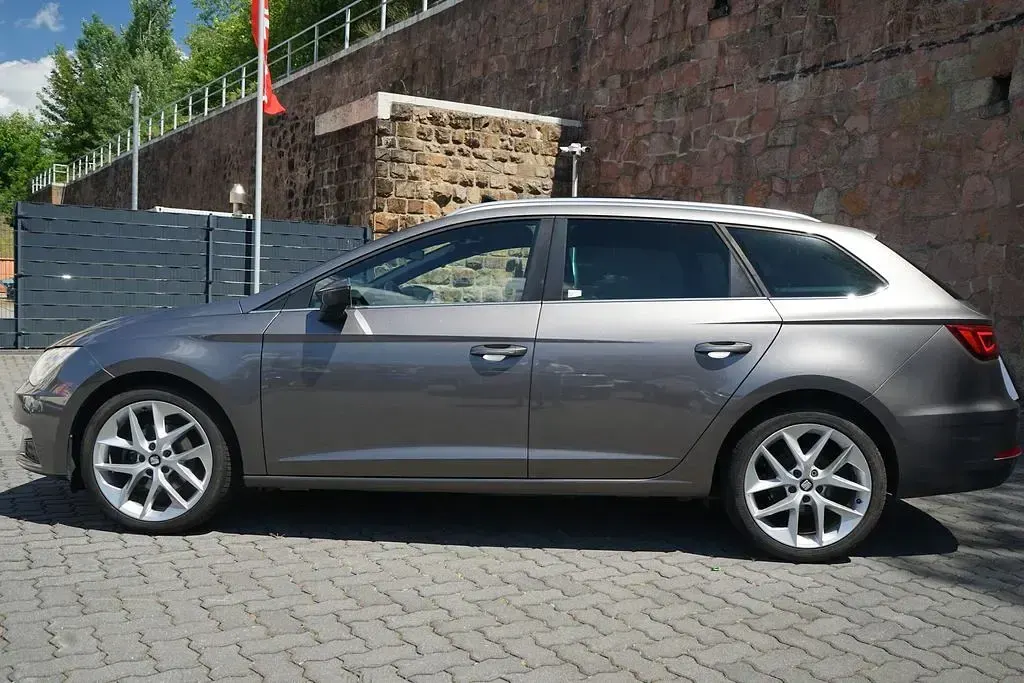 Gebraucht Seat Leon ST XCELLENCE 150 PS (110 kW) 2017 Grau Kombi