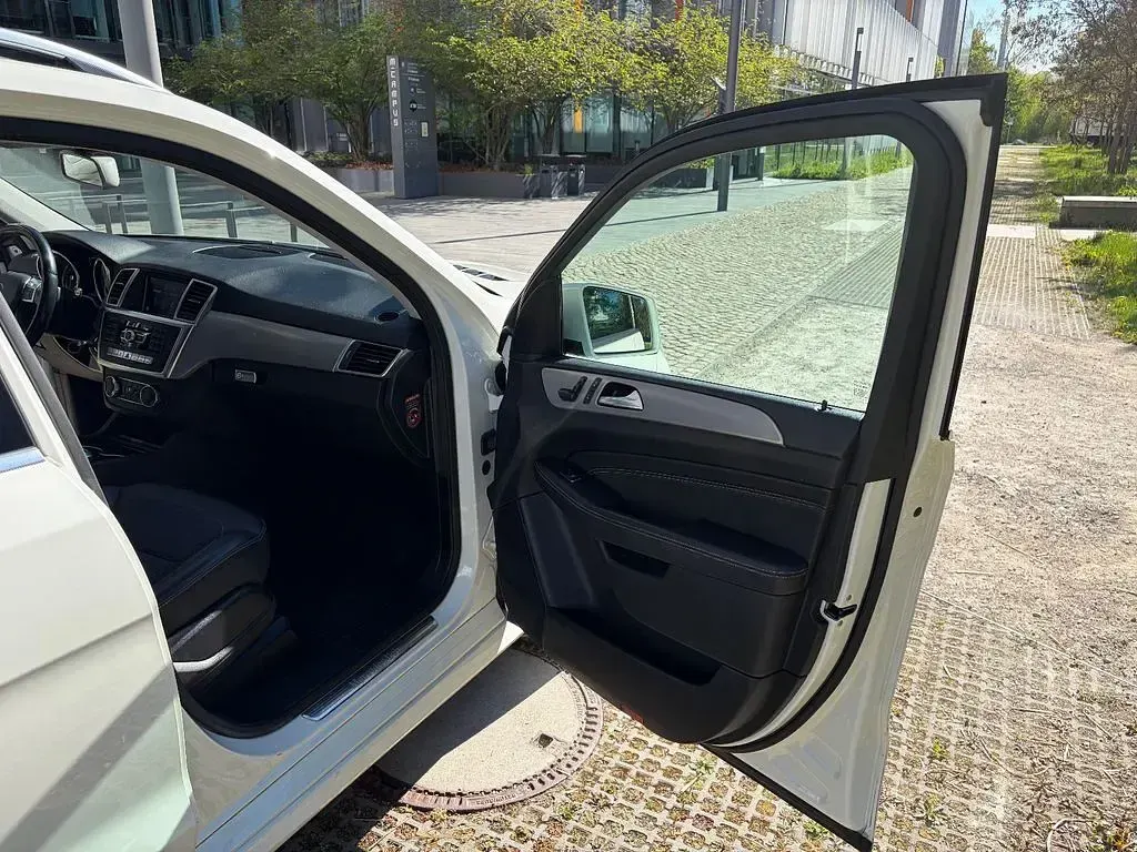 Gebraucht Mercedes ML350 258 PS (189 kW) 2013 Weiß SUV