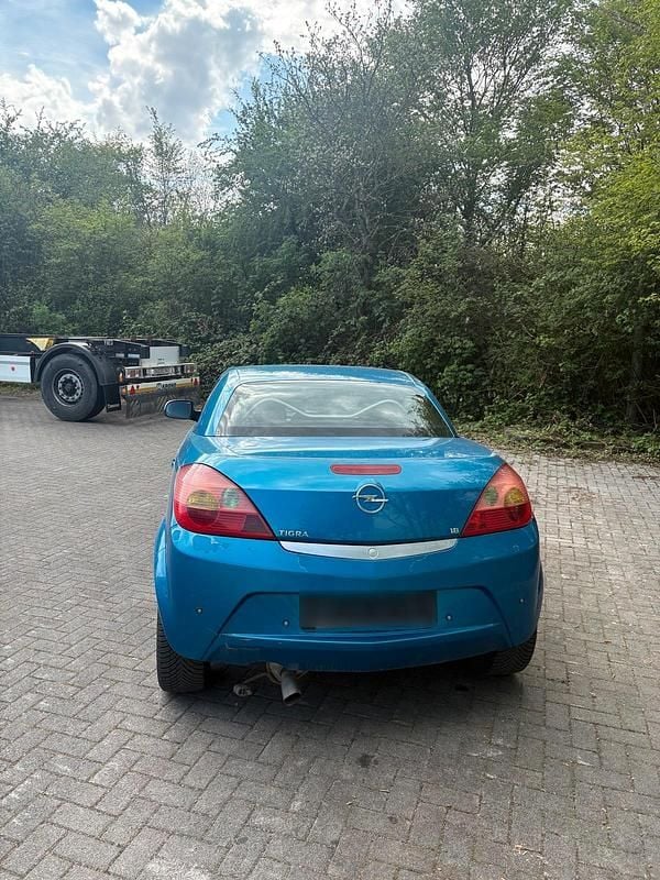 Gebraucht Opel Tigra 125 PS (91 kW) 2005 Blau Cabrio