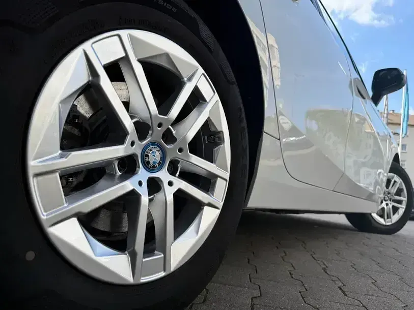 Gebraucht BMW 225 Luxury Line 245 PS (180 kW) 2022 Alpinweiss iii Van / Kleinbus