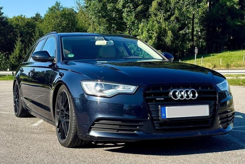 Blau Gebraucht 2013 Audi A6 Comfort Kombi | 16.150 € (Guter Preis) - Bild 1/4