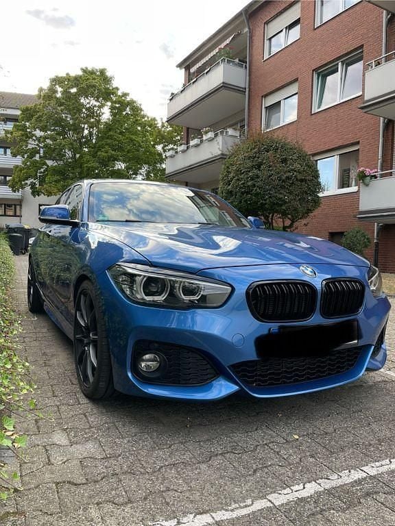 Blau Gebraucht 2018 BMW 120 M Sport Kleinwagen | 15.450 € (Superpreis) - Bild 1/4
