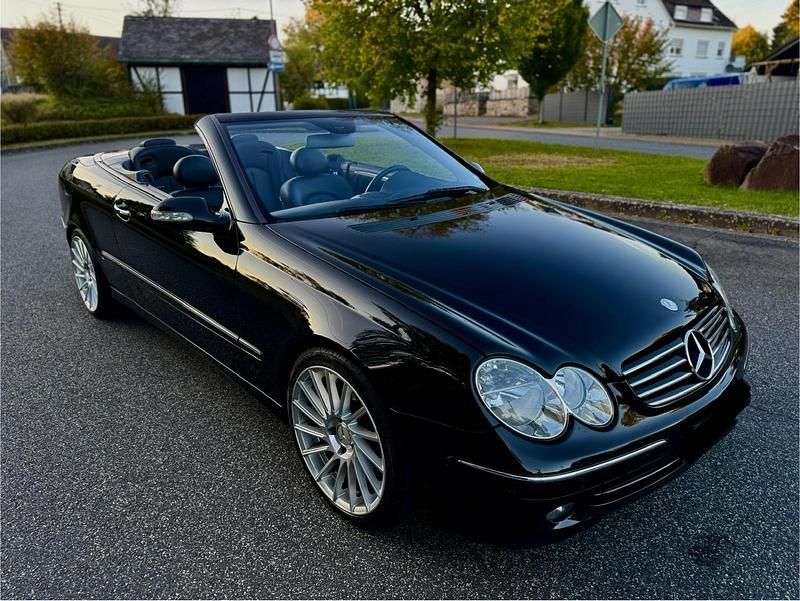Schwarz Gebraucht 2005 Mercedes CLK200 Cabrio | 6.999 € (Fairer Preis) - Bild 1/4