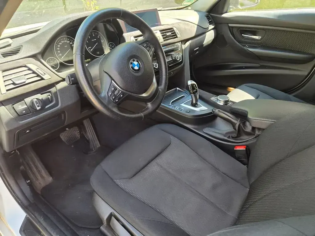 Second-hand BMW 320 Advantage 190 CP (139 kW) 2017 Alb Break