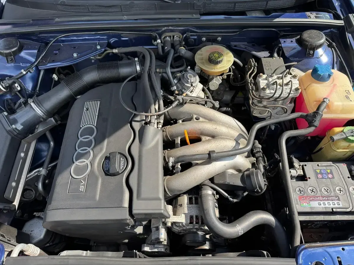 Occasion Audi 80 125 ch (91 kW) 1999 Bleue Cabriolet