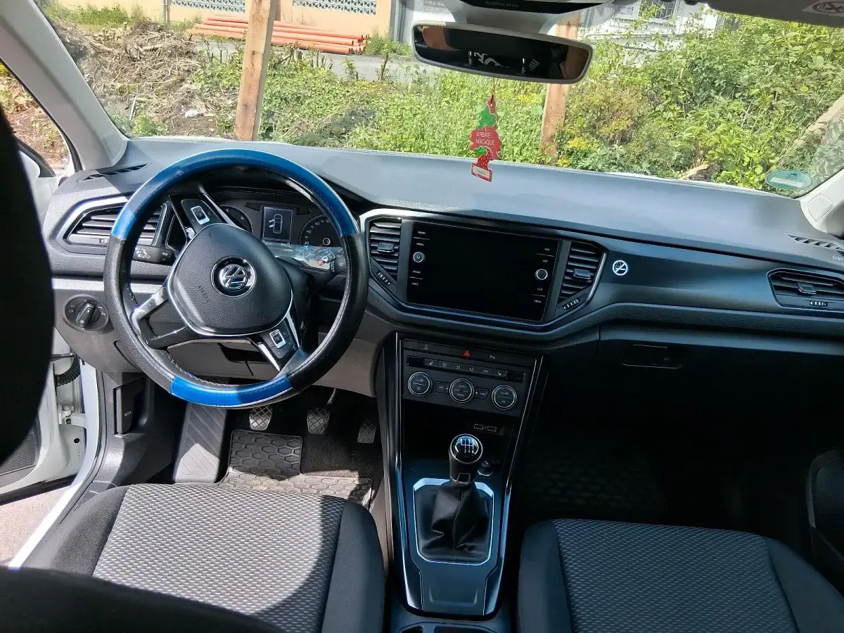 Gebraucht VW T-Roc 116 PS (85 kW) 2019 Weiß SUV