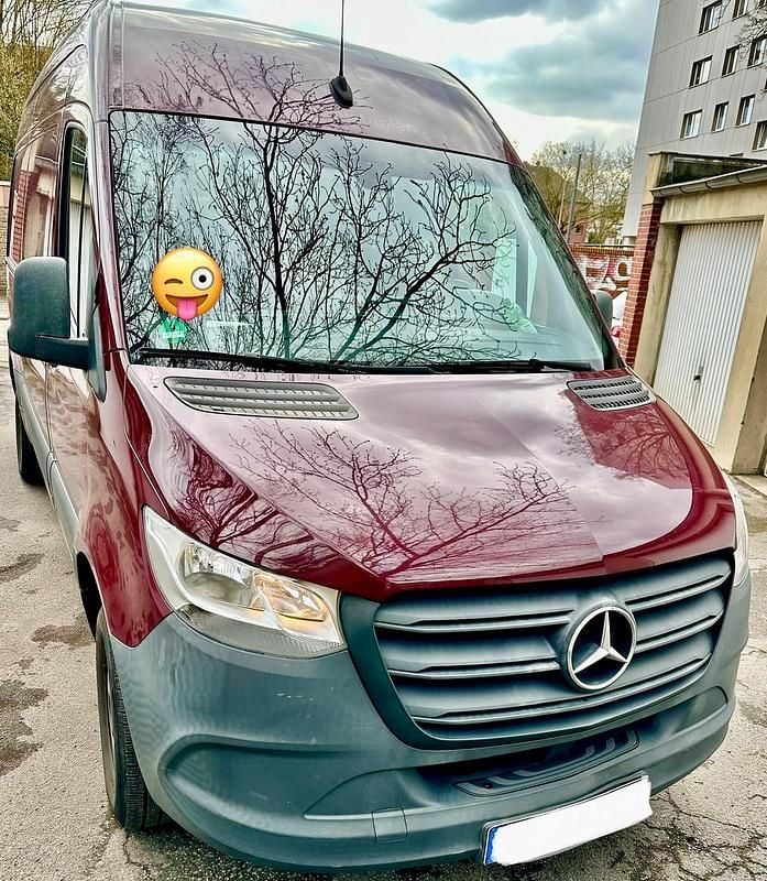 Gebraucht Mercedes Sprinter 143 PS (105 kW) 2019 Rot Van