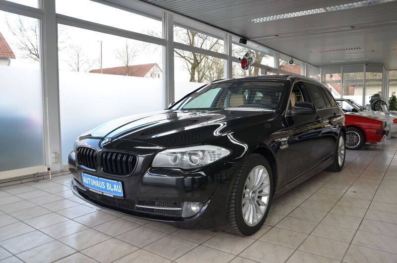 Schwarz Gebraucht 2013 BMW 525 Comfort Edition Kombi | 10.990 € (Fairer Preis) - Bild 1/4