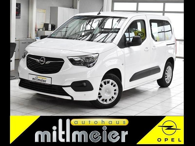 Jade weiã Gebraucht 2021 Opel Combo Life Edition Van / Kleinbus | 18.900 € (Fairer Preis) - Bild 1/4