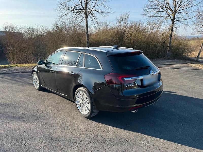 Gebraucht Opel Insignia 170 PS (125 kW) 2017 Schwarz Kombi