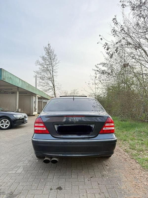 Gebraucht Mercedes C200 163 PS (119 kW) 2004 Limousine