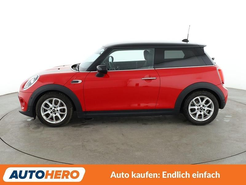 Gebraucht Mini Cooper 136 PS (100 kW) 2019 Rot Kleinwagen