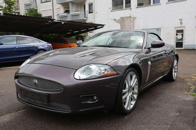 Gebraucht Jaguar XKR 416 PS (305 kW) 2008 Pearl grey . Cabrio