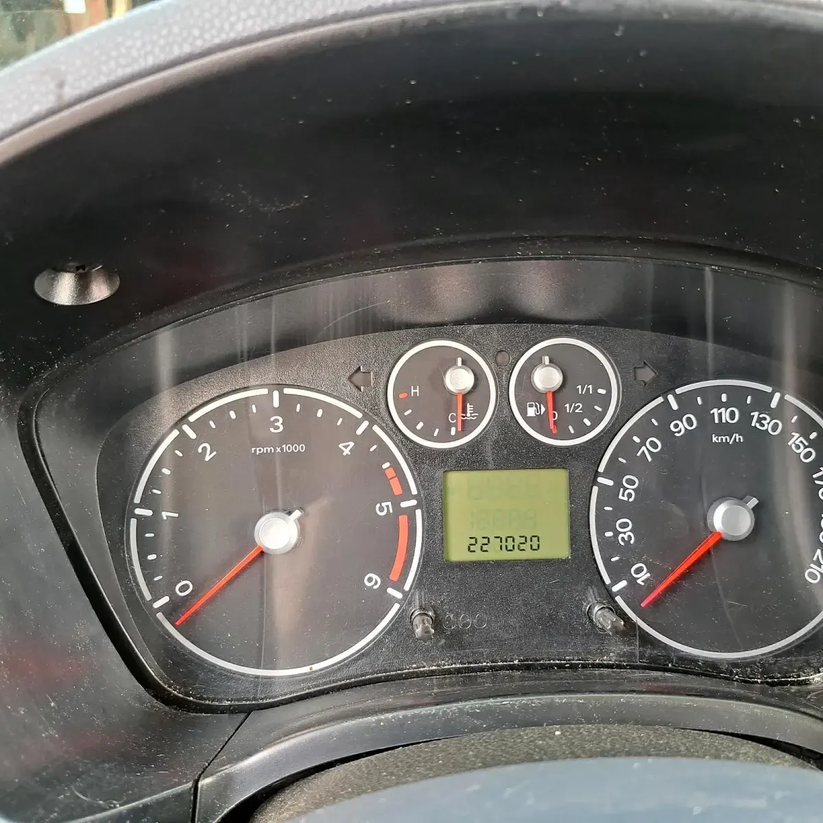 Gebraucht Ford Tourneo 90 PS (66 kW) 2011 Weiß Van / Kleinbus