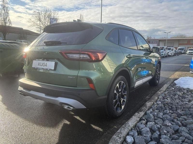 Neu Ford Kuga Active X 152 PS (111 kW) 2026 Grün SUV