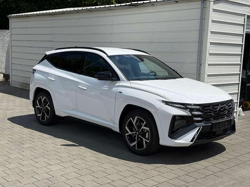 Atlas white uni Neu 2025 Hyundai Tucson N Line SUV | 29.390 € (Fairer Preis) - Bild 1/4