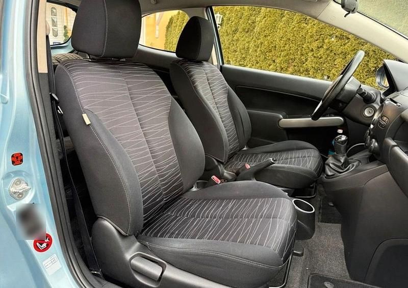 Second-hand Mazda 2 68 CP (50 kW) 2009 Albastru Hatchback