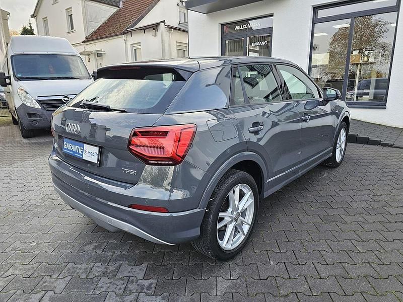 Gebraucht Audi Q2 S-Line 150 PS (110 kW) 2018 Grau SUV
