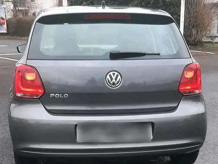 Gebraucht VW Polo 69 PS (50 kW) 2010 Grau Kleinwagen