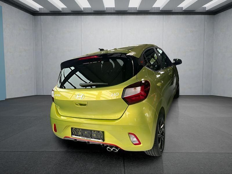 Neu Hyundai i10 90 PS (66 kW) 2025 Gelb Kleinwagen