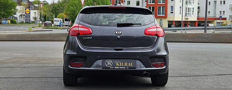 Gebraucht Kia Ceed Spirit 135 PS (99 kW) 2016 Grau Kleinwagen