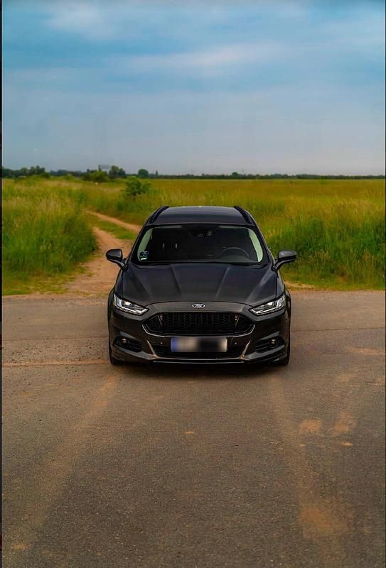 Gebraucht Ford Mondeo ST-Line 150 PS (110 kW) 2017 Silber Kombi