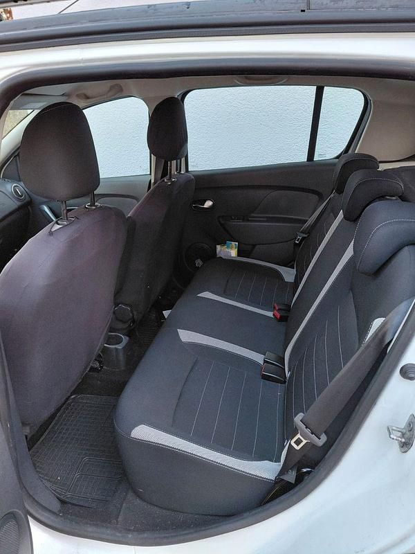 Gebraucht Dacia Sandero Prestige 90 PS (66 kW) 2017 Weiß Kleinwagen