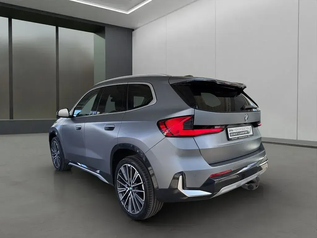 Gebraucht BMW X1 xLine 211 PS (155 kW) 2024 Grau / frozen grey (metallic) SUV