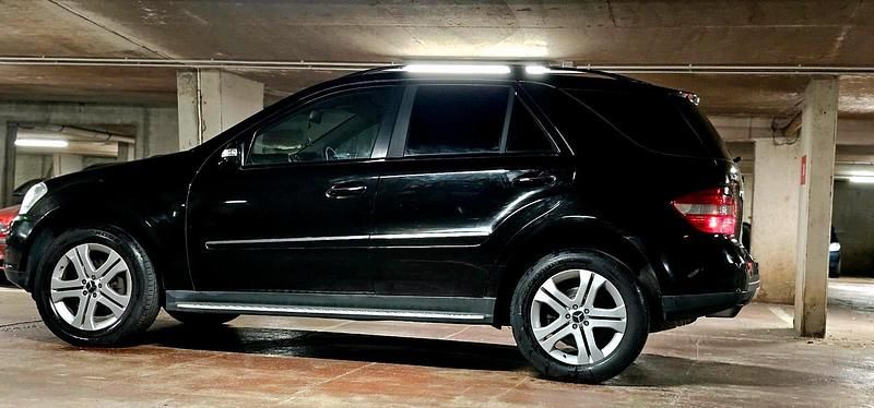 Gebraucht Mercedes ML320 224 PS (164 kW) 2006 Schwarz SUV