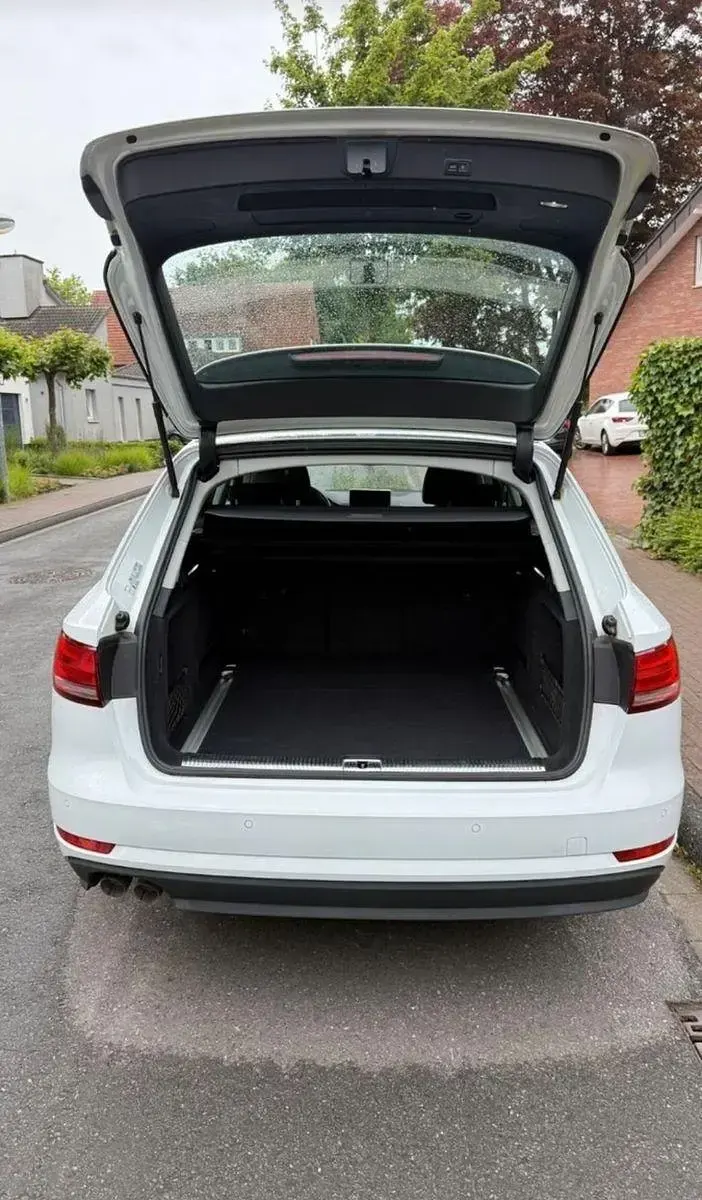 Gebraucht Audi A4 Performance 190 PS (139 kW) 2018 Weiß Kombi