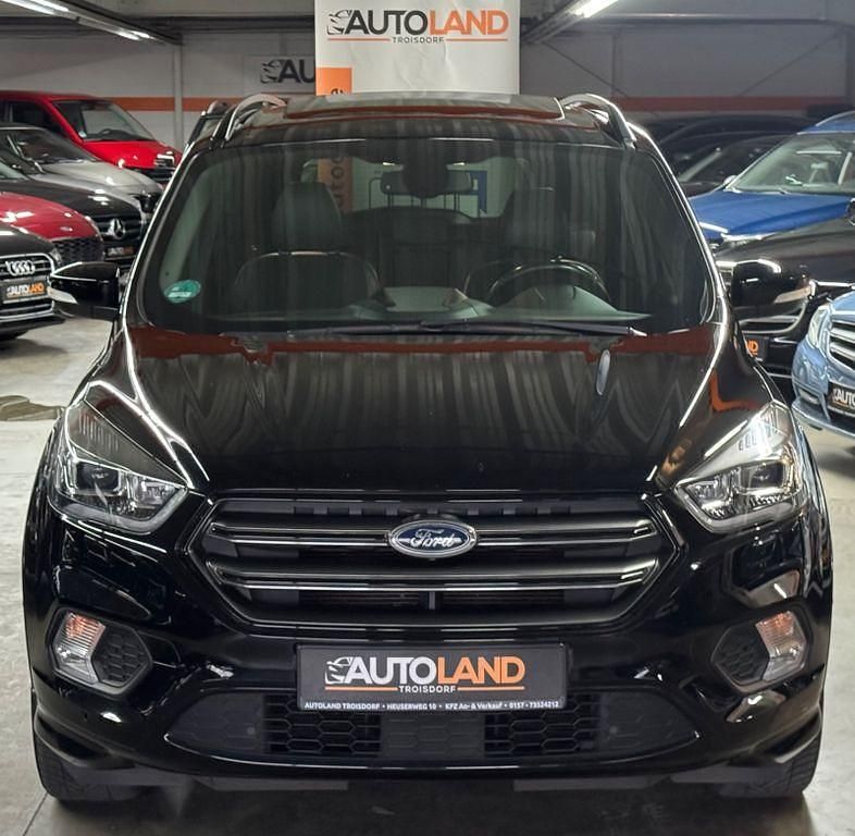 Gebraucht Ford Kuga ST-Line 150 PS (110 kW) 2017 Schwarz SUV