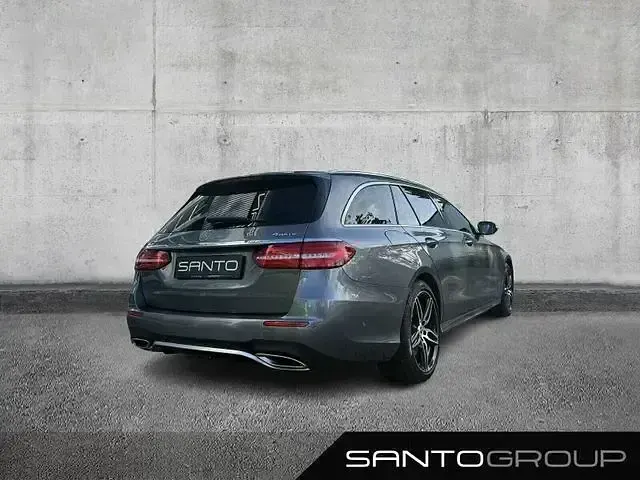 Gebraucht Mercedes E450 AMG line 367 PS (269 kW) 2020 Grau Kombi