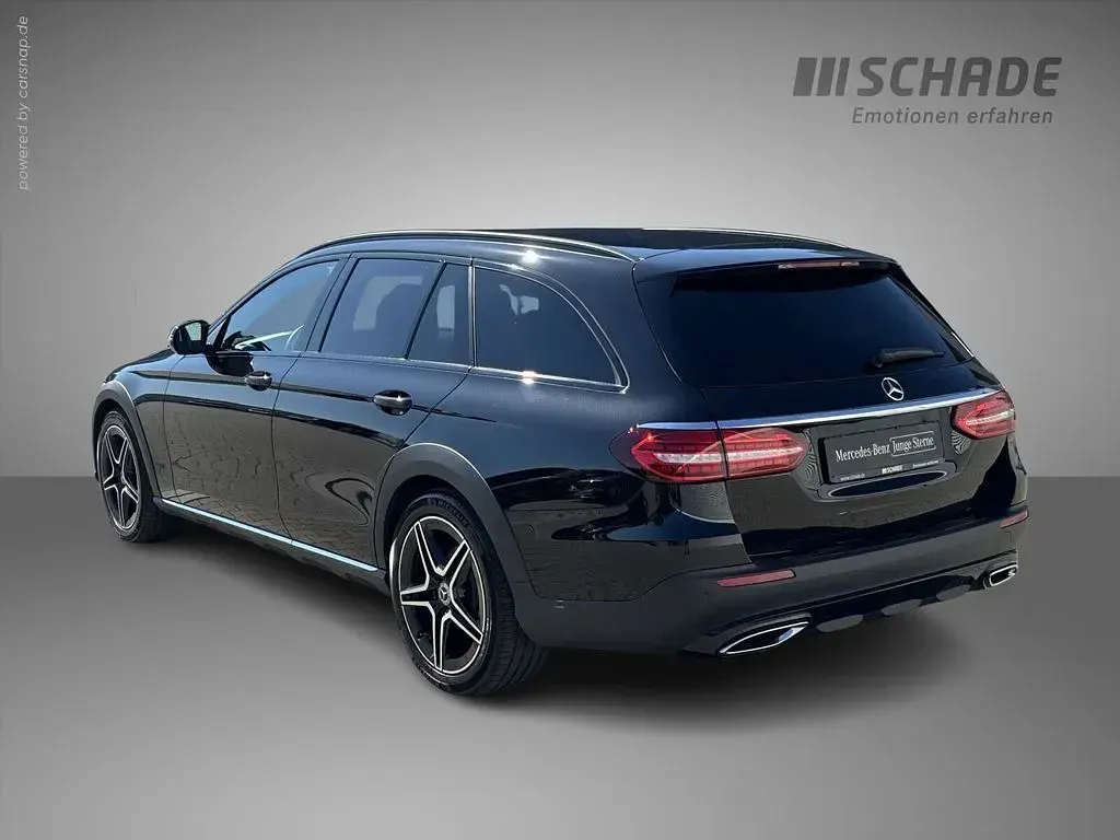 Gebraucht Mercedes E220 Avantgarde 200 PS (147 kW) 2023 Metalliclack obsidianschwarz Limousine
