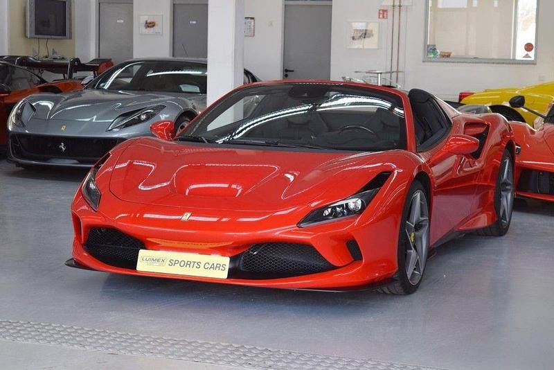 Rot Gebraucht 2021 Ferrari F8 Cabrio | 349.980 € (Etwas zu teuer) - Bild 1/4