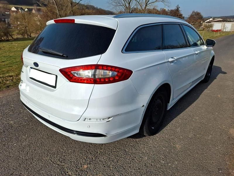 Gebraucht Ford Mondeo Business Edition 150 PS (110 kW) 2016 Weiß Limousine