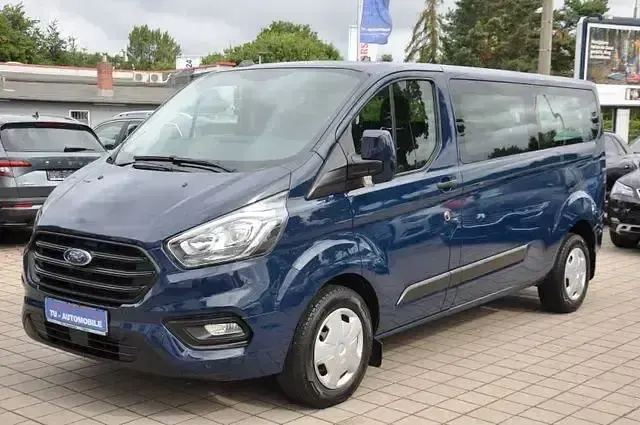 Gebraucht Ford Transit Custom 170 PS (125 kW) 2021 Blazerblau Van