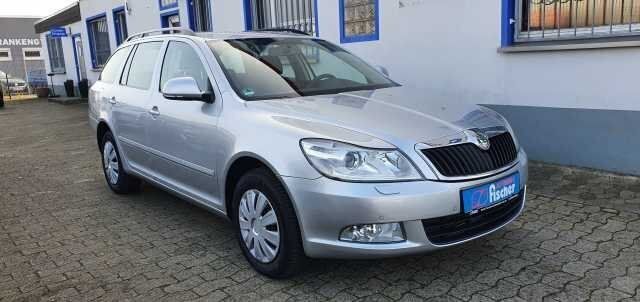 Gebraucht Skoda Octavia Ambition 122 PS (89 kW) 2013 Silber metallic Kombi