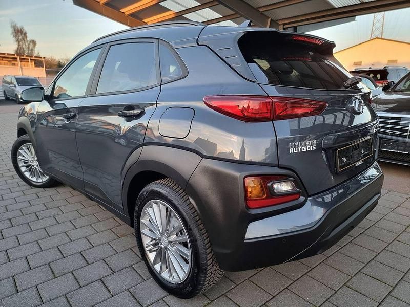 Gebraucht Hyundai Kona 116 PS (85 kW) 2020 Grau SUV