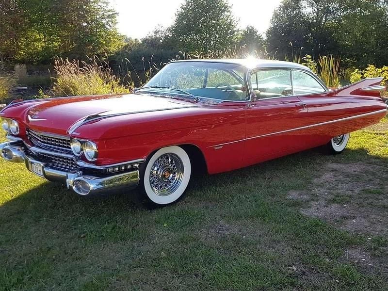 Rot Gebraucht 1959 Cadillac Deville Coupé | 73.000 € - Bild 1/4