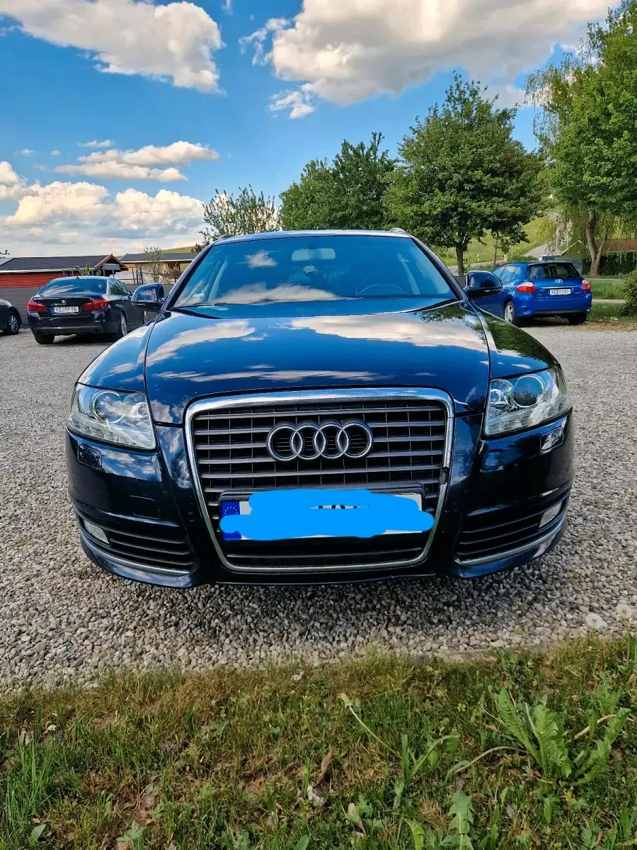 Gebraucht Audi A6 190 PS (139 kW) 2010 Blau Kombi