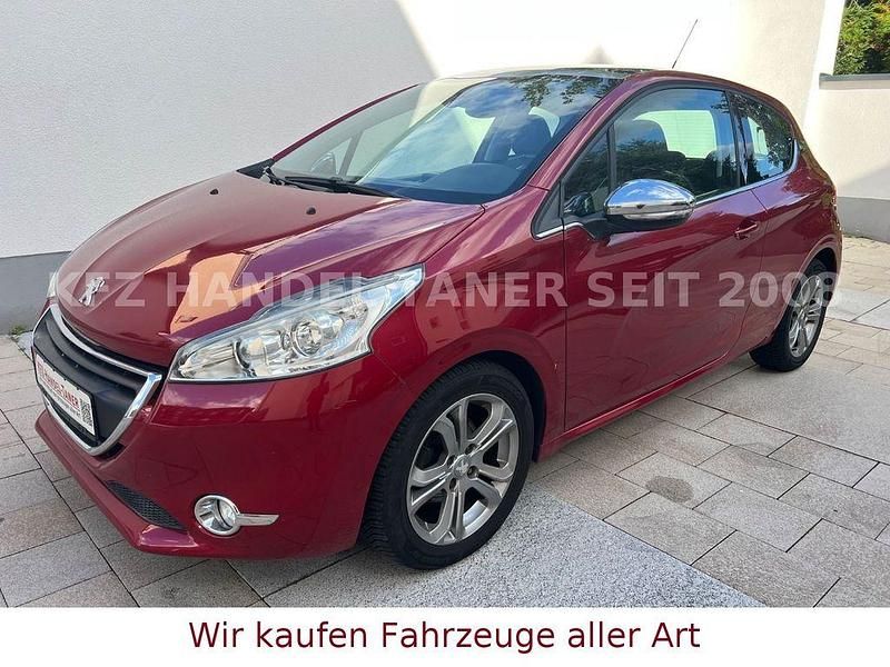 Rot Gebraucht 2015 Peugeot 208 Allure Kleinwagen | 6.390 € (Fairer Preis) - Bild 1/4