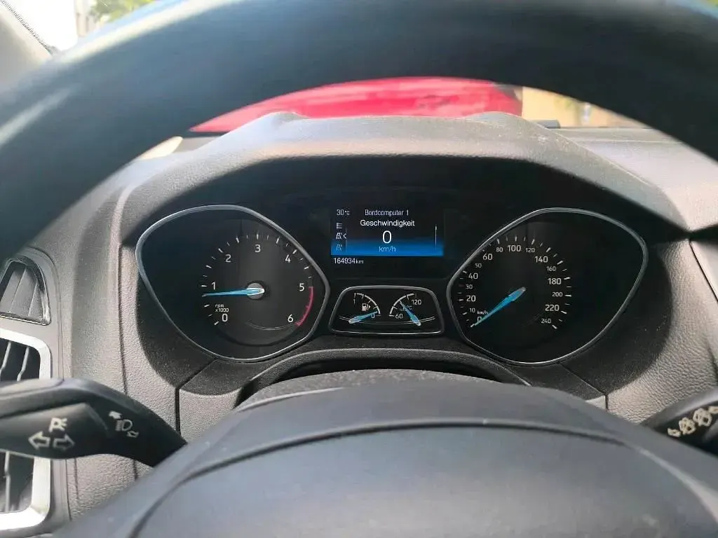 Gebraucht Ford Focus Trend 95 PS (69 kW) 2017 Weiß Kombi