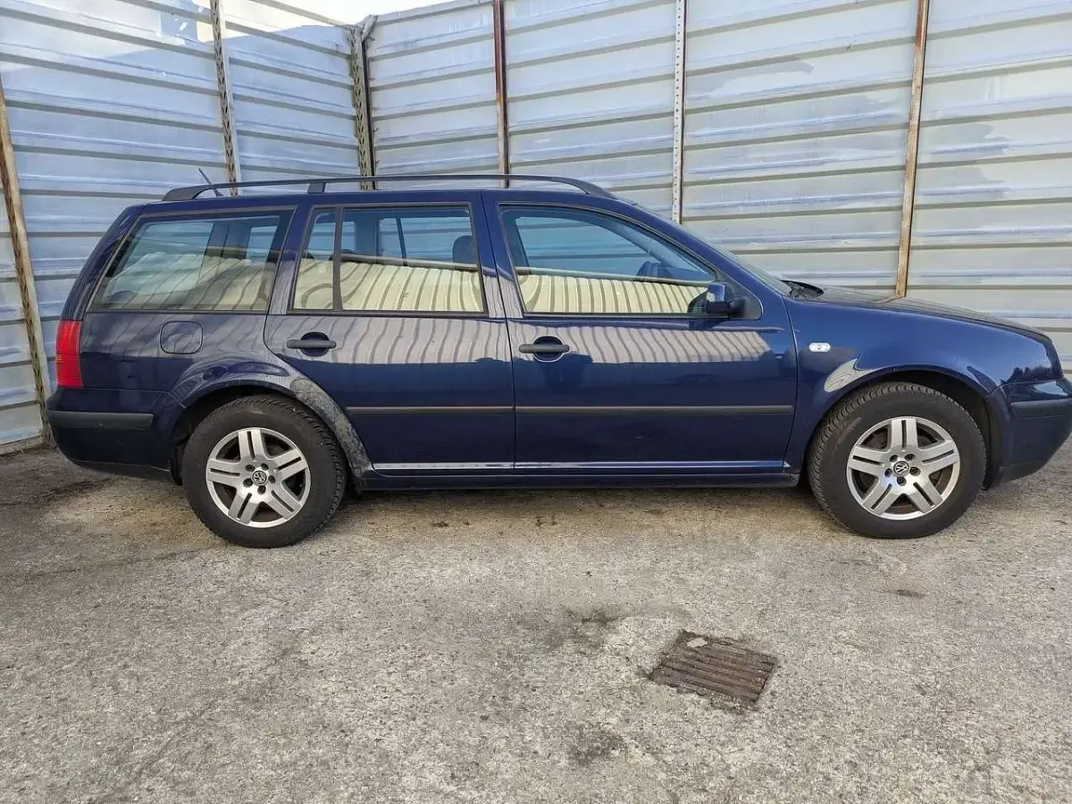 Gebraucht VW Golf IV 101 PS (74 kW) 2002 Blau Kombi