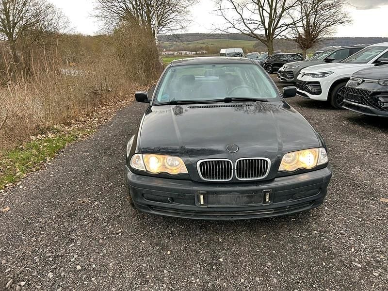 Gebraucht BMW 320 170 PS (125 kW) 2001 Limousine