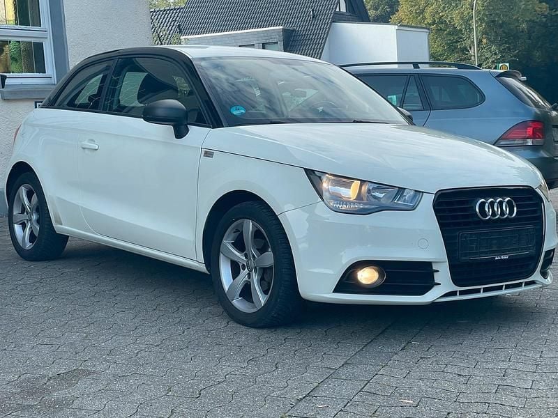 Weiß Gebraucht 2012 Audi A1 Kleinwagen | 10.790 € (Etwas zu teuer) - Bild 1/4