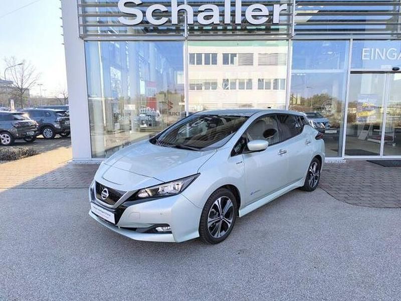 Gebraucht Nissan Leaf Tekna 110 kW (150 PS) 2020 Grün Kleinwagen