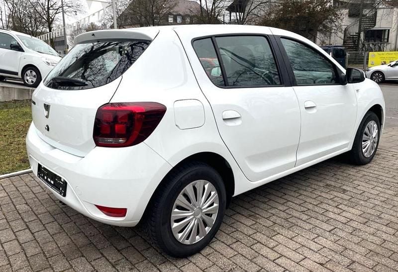 Gebraucht Dacia Sandero Lauréate 90 PS (66 kW) 2018 Weiß Limousine