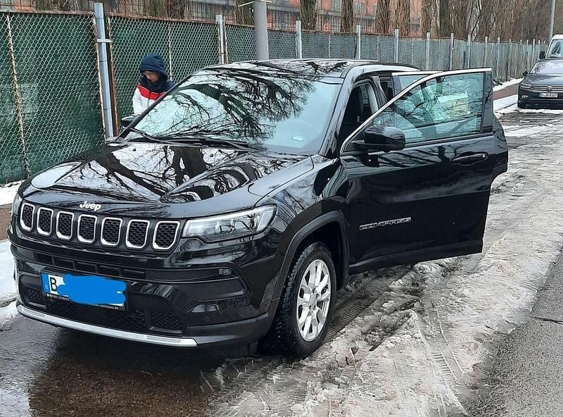 Gebraucht Jeep Compass Altitude 131 PS (96 kW) 2024 Schwarz SUV