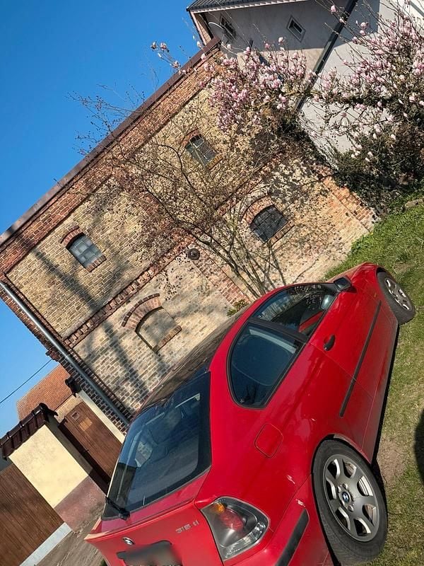 Gebraucht BMW 318 143 PS (105 kW) 2002 Rot Coupé