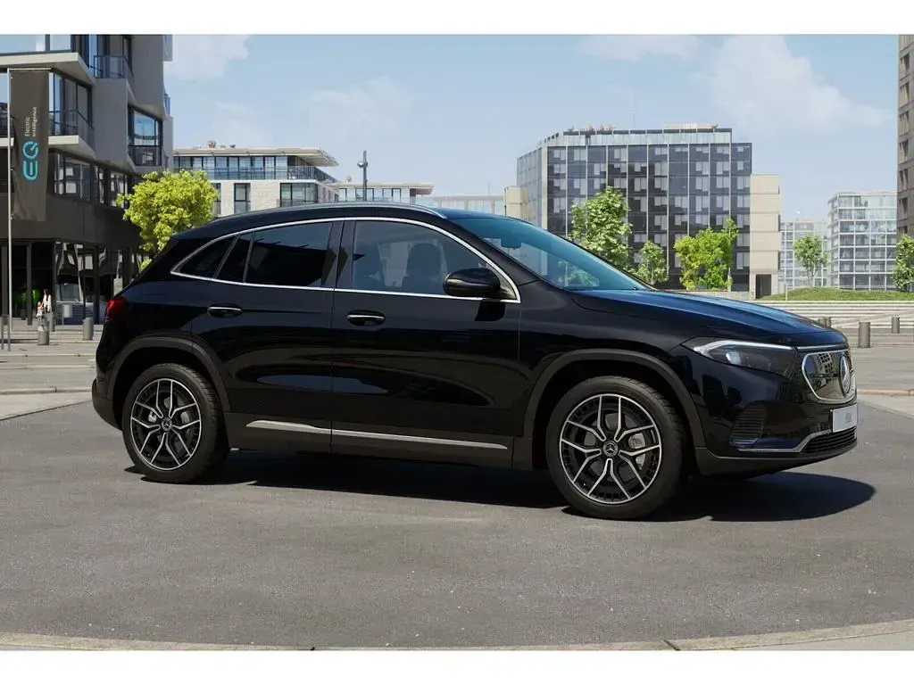 Gebraucht Mercedes EQA300 AMG 167 kW (228 PS) 2023 Schwarz SUV